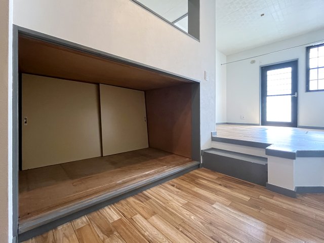 アルール平塚 同物件・別部屋画像　左右反転タイプ