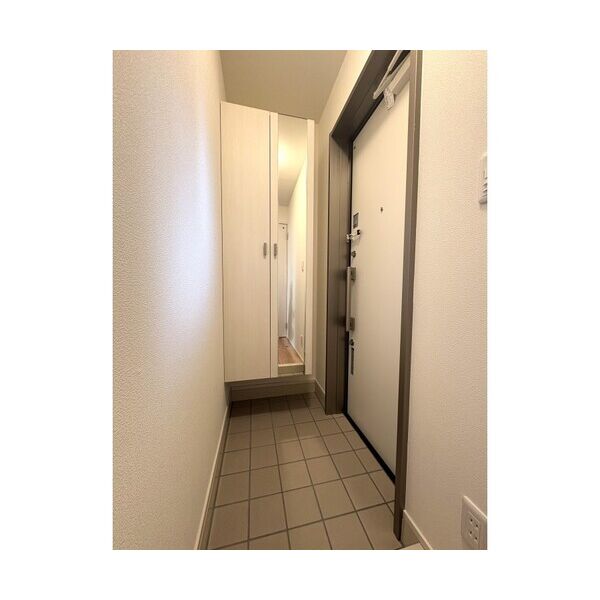 Sphyt’s104号室 玄関