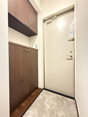 ソル・アスール2階 玄関