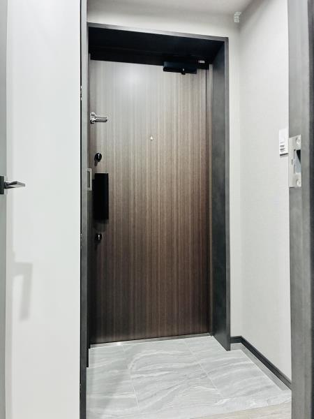 コンポジット早稲田鶴巻町3階 玄関