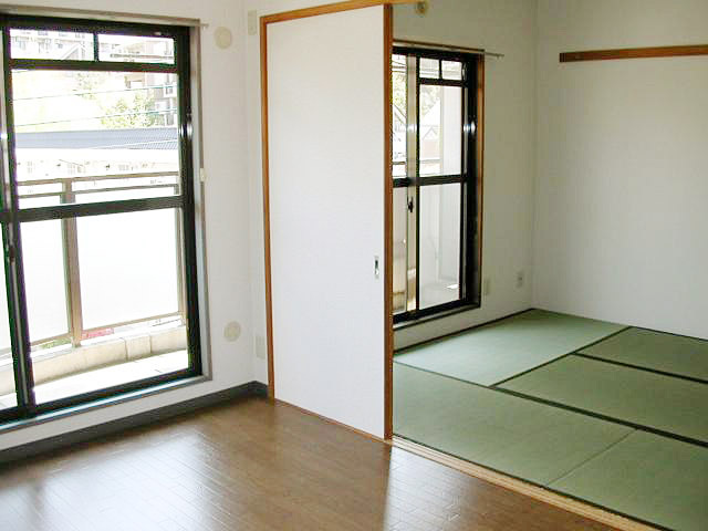 クイーンベル0101号室 居室2