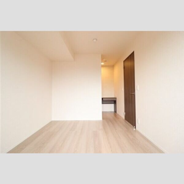 ラフォーレ弐番館302号室 洋室6帖