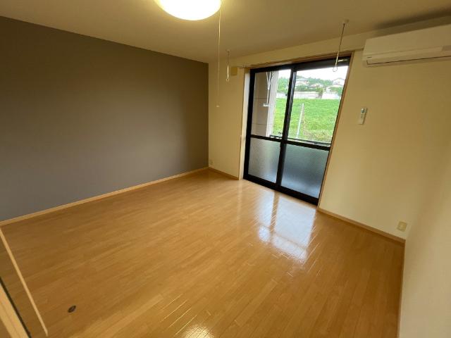 グリーンヒルズⅡ 洋室