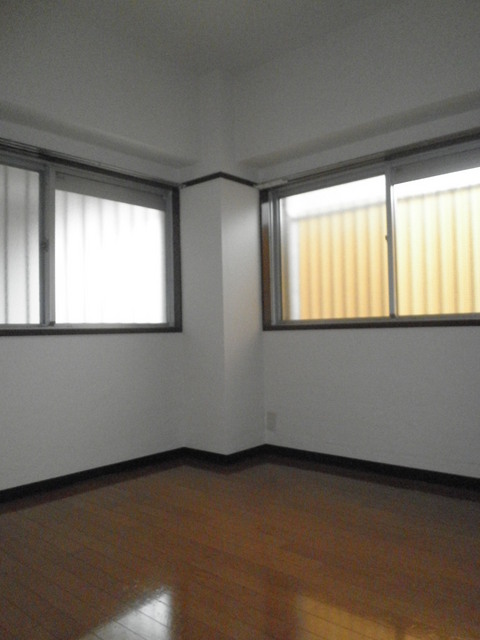 第３小金井グリーンハイム 居室２