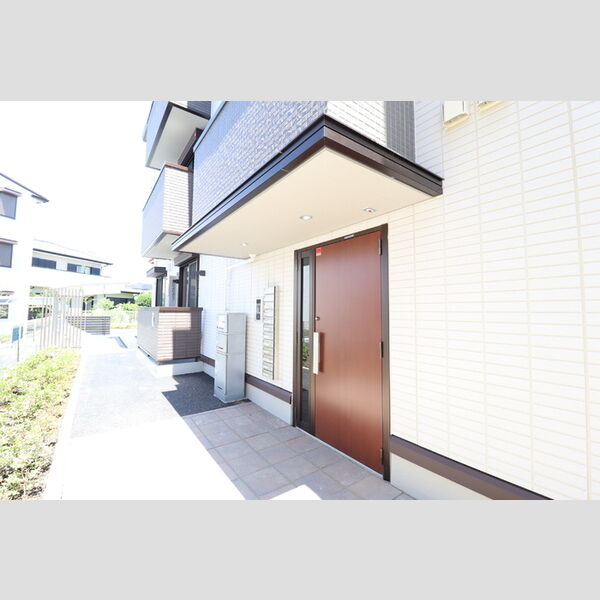 ティアラⅢ エントランス