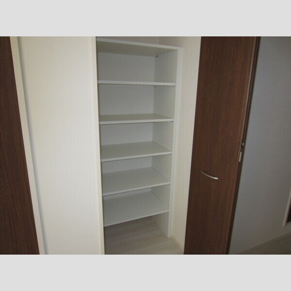 メルディア・エルユ ★リビング収納★