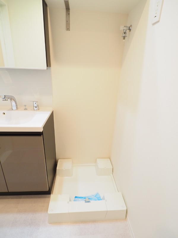 ドゥーエ蒲田南4階 洗濯機置き場