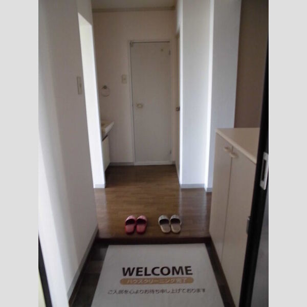 シャタル日吉台 玄関