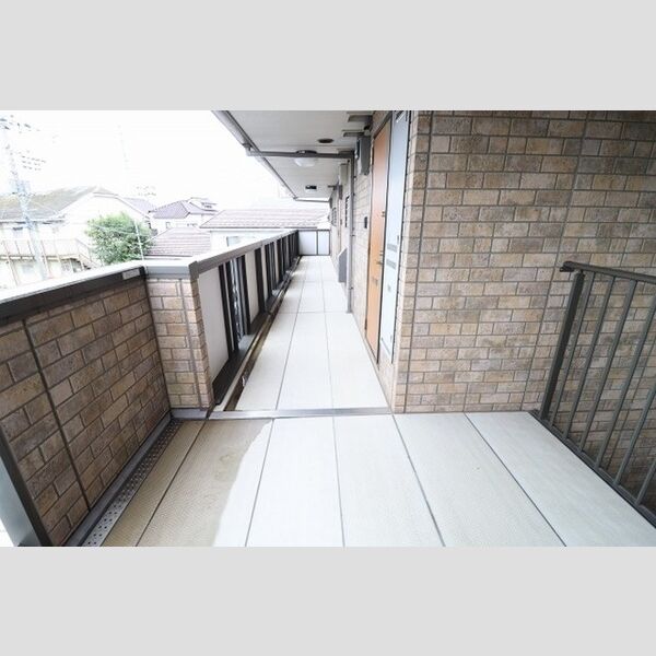 モナリエ 共用廊下