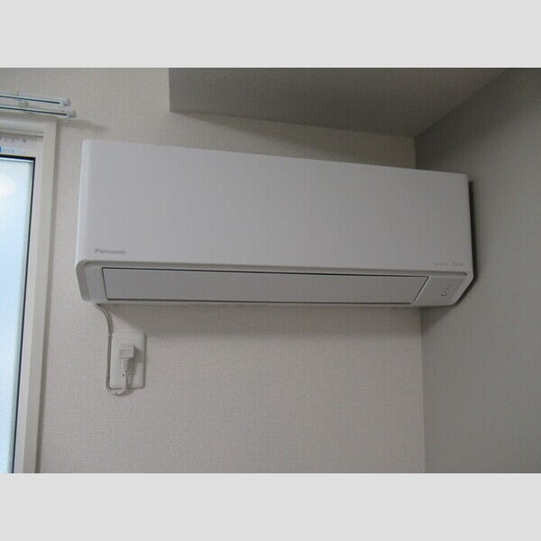 N・D-ROOM IIDACHOU　A棟105号室 洋室エアコン