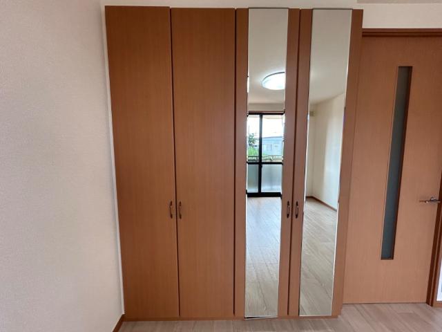エルシオンⅡ203号室 クローゼット（イメージ）