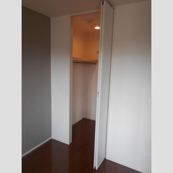 イルソーレ吉川美南　ジャッロ202号室 ワンステップクローゼット