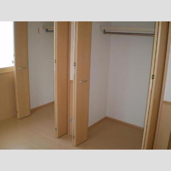 メゾン・ルアー　Ⅲ 収納