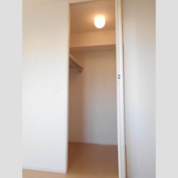 ボヌール　C101号室 収納