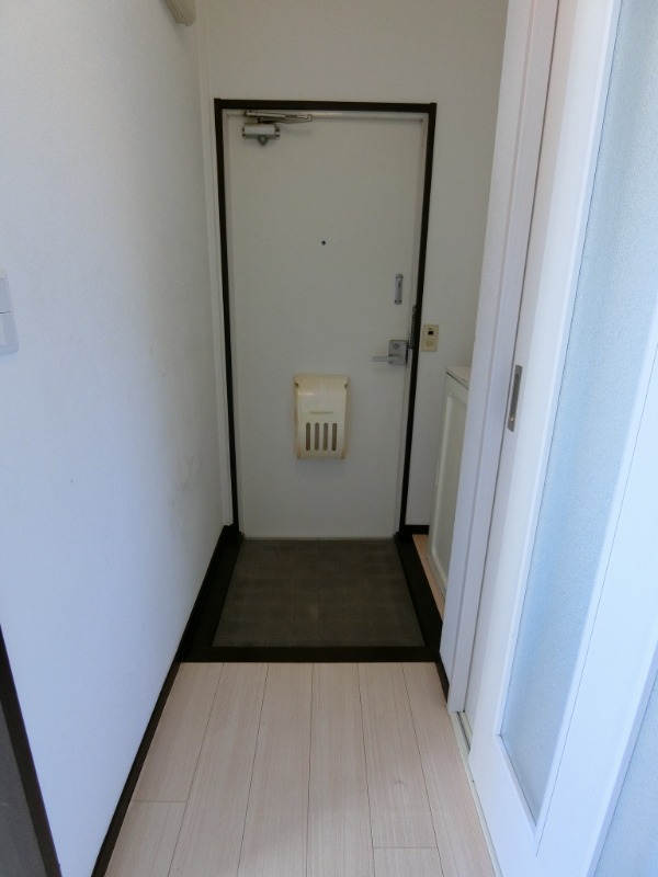グリーンターフ三山 下駄箱があるので、玄関はすっきり使えます