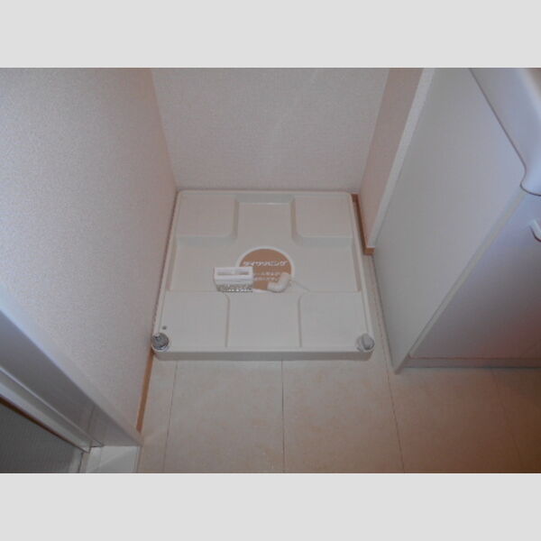 ルシェリア102号室 室内洗濯機置場