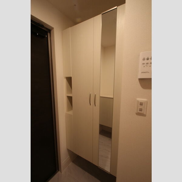 セレスティア扇Ⅱ101号室 玄関