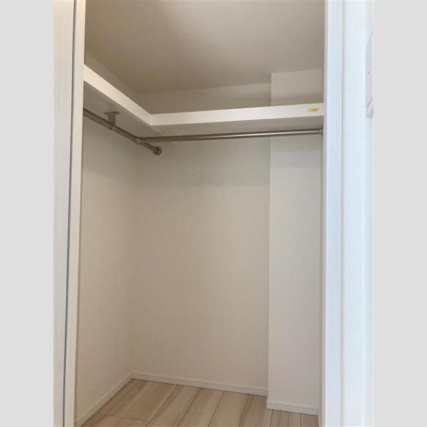 S-RESIDENCE新宿御苑304号室 リビング