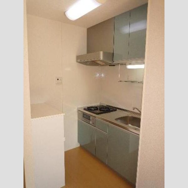 フローラ105号室 システムキッチン(2口コンロ)