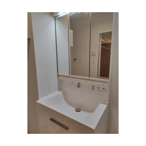 フォレストガーデン西新井3 洗面