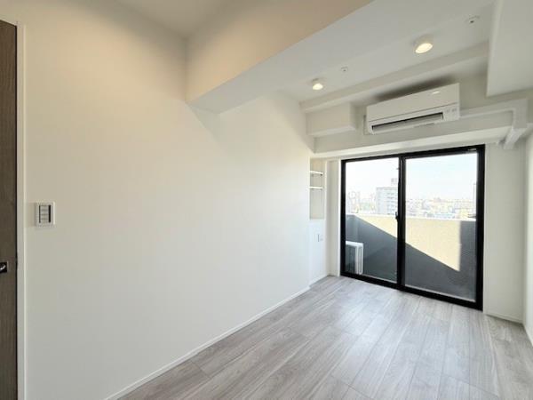 エレミ本蓮沼10階 リビング