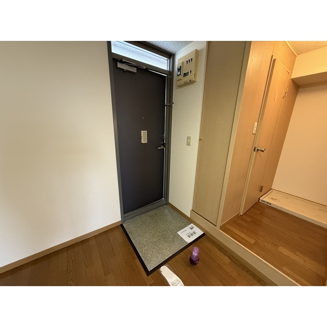 ブランドール北之幸谷 玄関