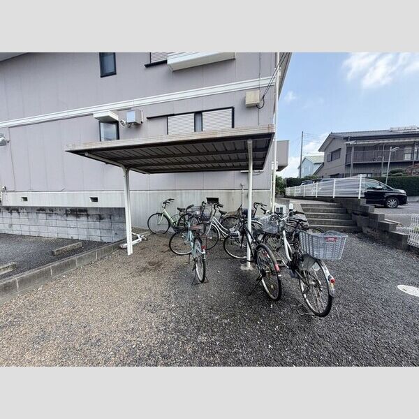 ソフィアコーポ 駐輪場