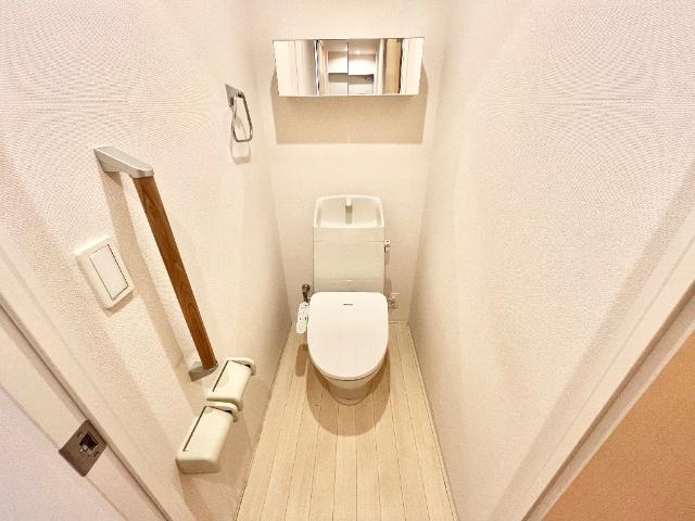 ネオブロッサム1005号室 シャワー付トイレ