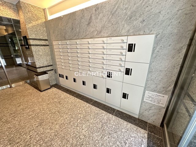 コンシェリア横濱蒔田公園6階 留守でも受け取れる宅配ボックスあり