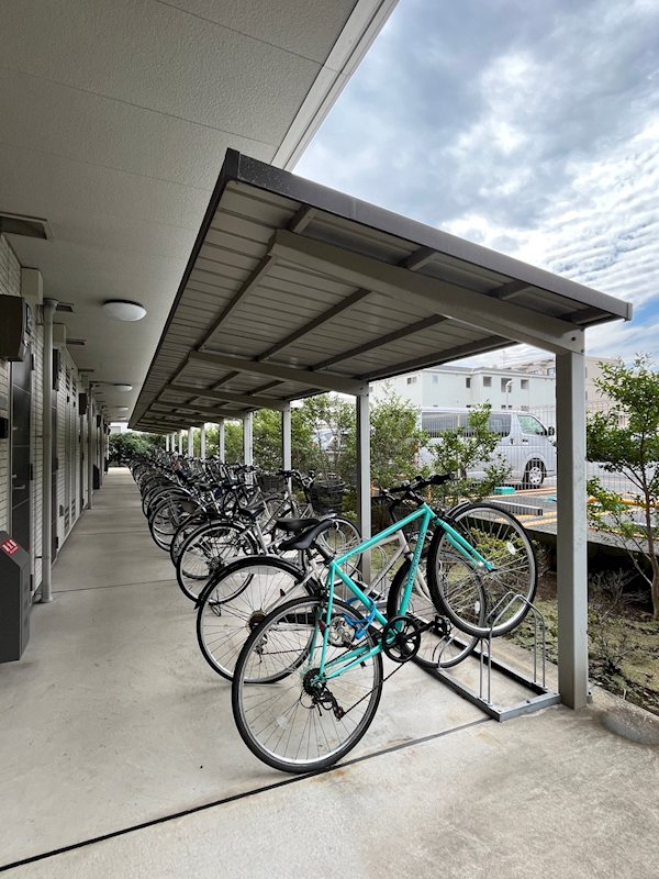 GENOVIA原木中山 駐輪場