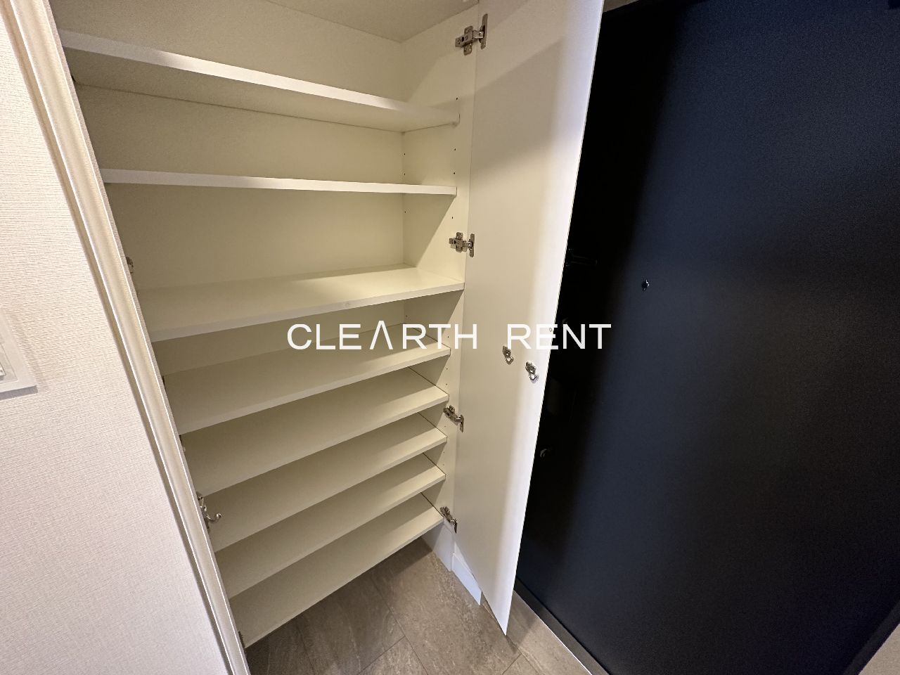 コンシェリア ＫＡＷＡＳＡＫＩ ＭＡＳＴＥＲ’Ｓ ＶＩＬＬＡ6階 大型シューズクローゼット