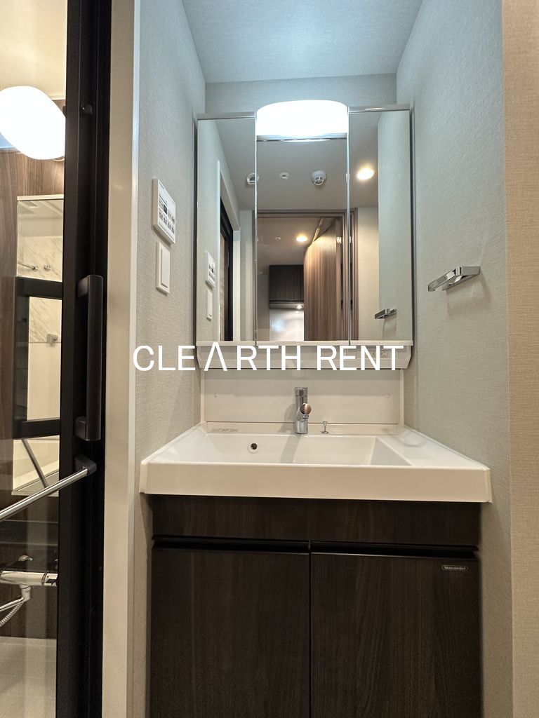 コンシェリア東京 ＜ＨＩＧＡＳＨＩＪＵＪＯ ＲＥＳＩＤＥＮＣＥ11階 人工大理石のカウンター一体型の洗面ボウル