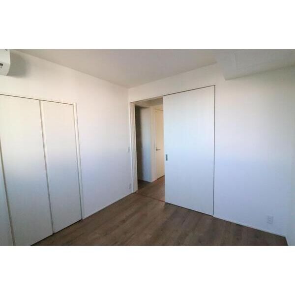 Villa　de　Grace　B棟2101号室 リビング