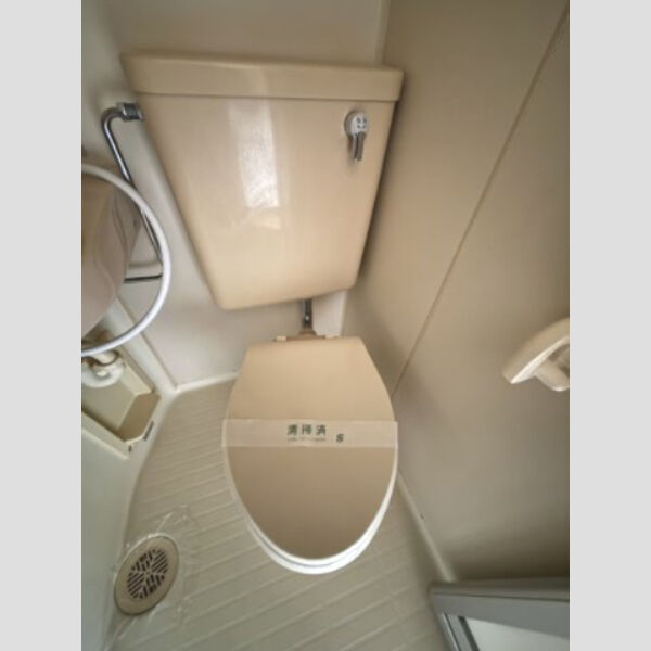 リュエル金沢文庫106号室 トイレ