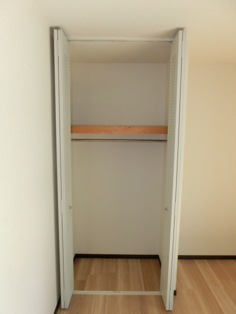パレス武蔵野台壱番館0201号室 収納