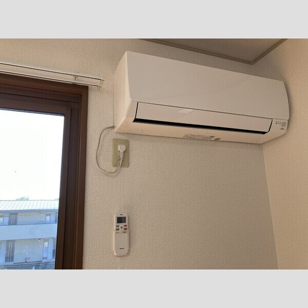 ヴィラ・ボヌール201号室 エアコン