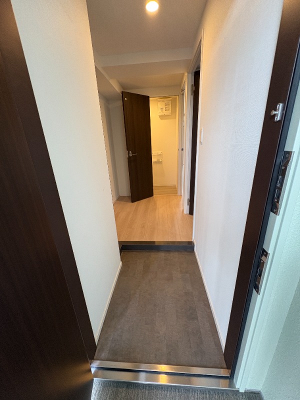 目黒ミシェルヨコマエ4階 玄関