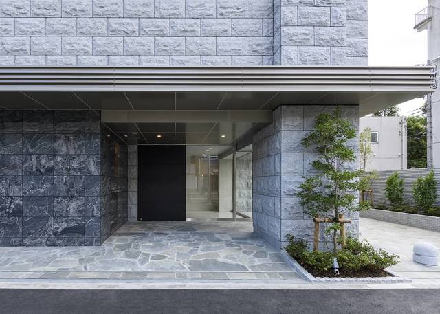 グランド・ガーラ川崎西口 高級感あふれるエントランス