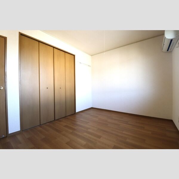 パークロイヤル　B202号室 北側洋室