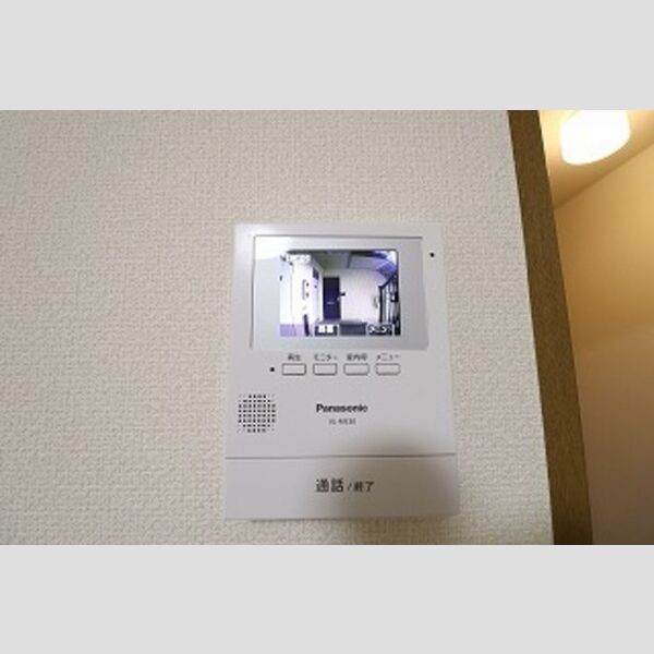 トリニシティ　弐番館103号室 TVモニターフォン