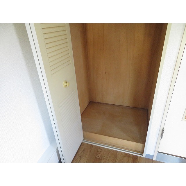 菱和パレス上北沢1階 同建物別部屋の参考画像