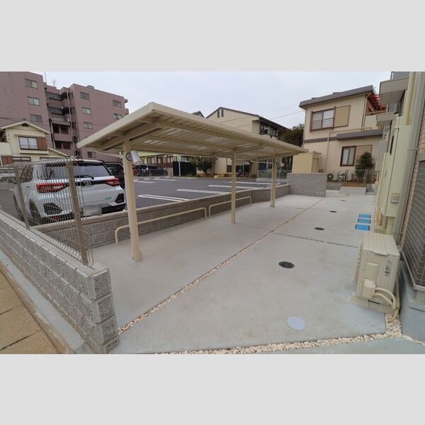 アリエス東大成 駐輪場