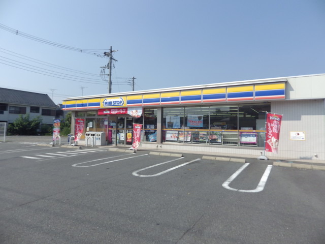 グランシャリオ 【コンビニエンスストア】ミニストップ日野栄町店まで115ｍ