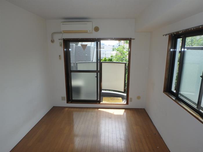 ハセベ椿森コーポ108号室 リビング