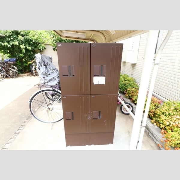 ストーク本郷203号室 宅配BOX