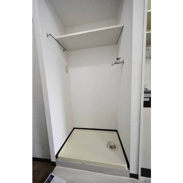 メゾン・ド・南大塚No.10305号室 洗濯機置場