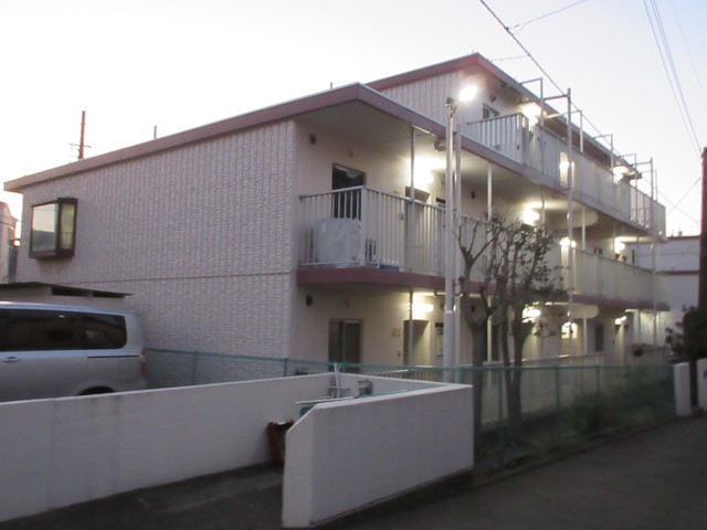 シャトー鶴ヶ峰Ｂ棟 外観