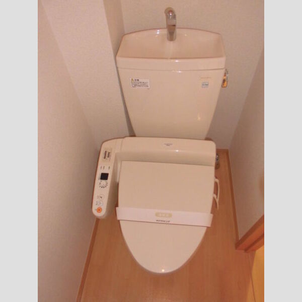 リヴィエール205号室 トイレ