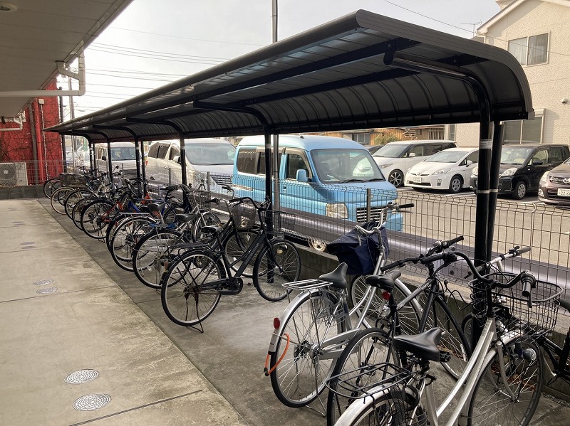 レオネクストラグレージュⅢ101号室 駐輪場