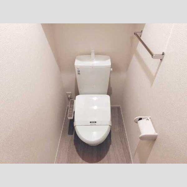 コンフォール町田市中町 トイレ